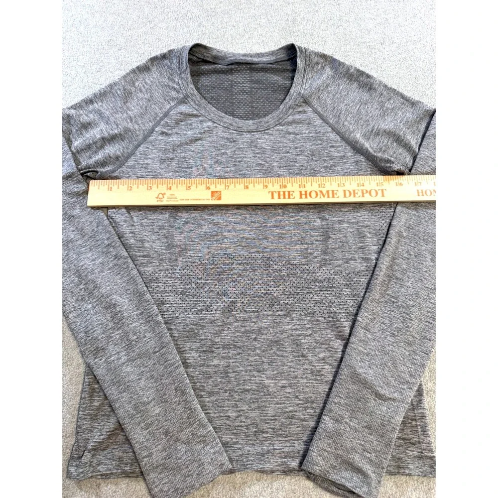 Lululemon Swiftly Tech Long Sleeve 2.0 Womens Size 6 Gray Heathered Athletic Top